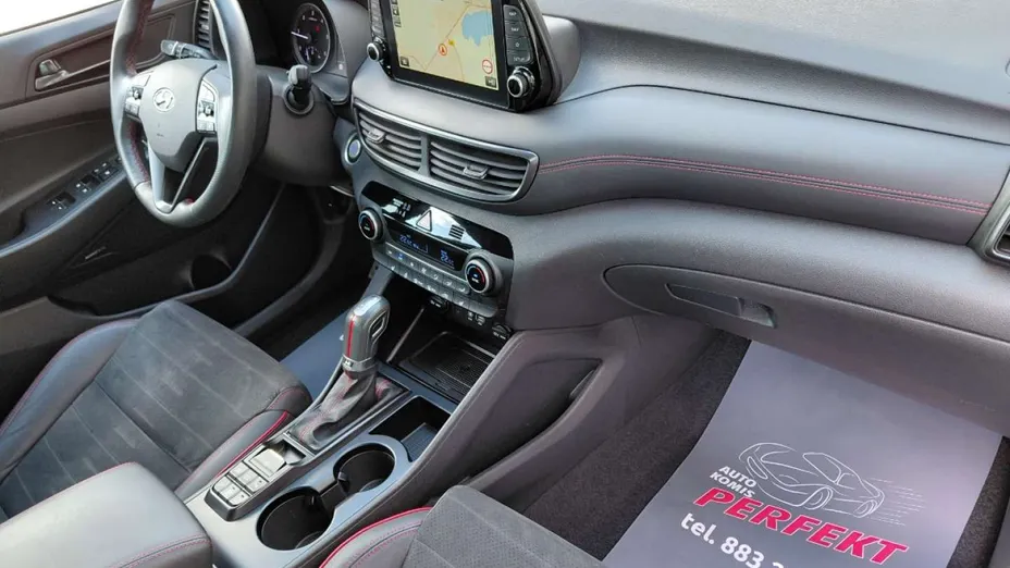 HYUNDAI Tucson -