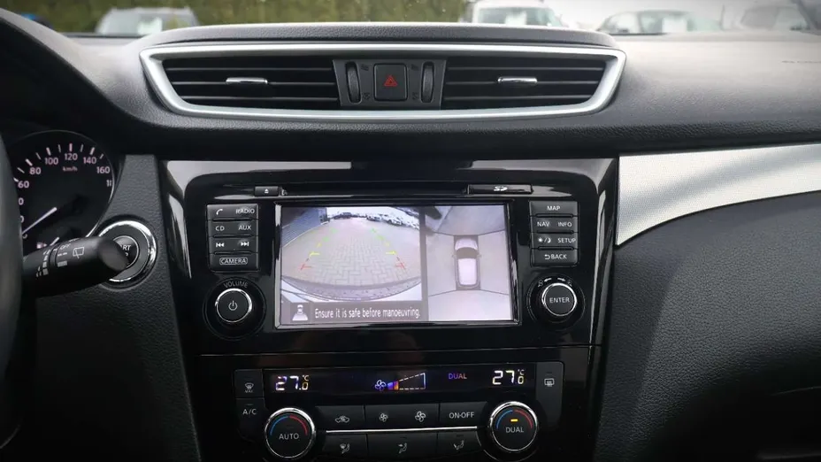 NISSAN Qashqai -