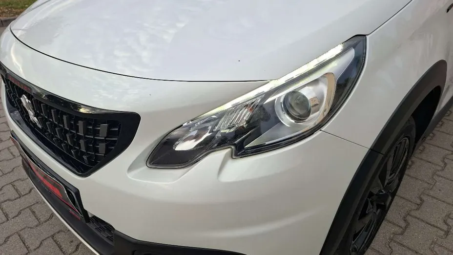 PEUGEOT 2008 -