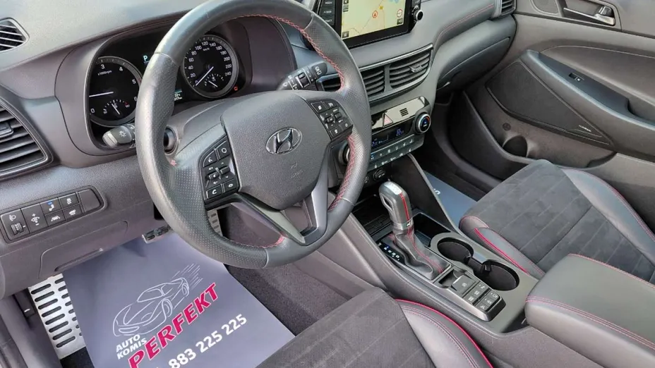 HYUNDAI Tucson -
