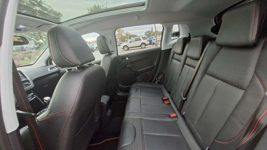 PEUGEOT 2008 -