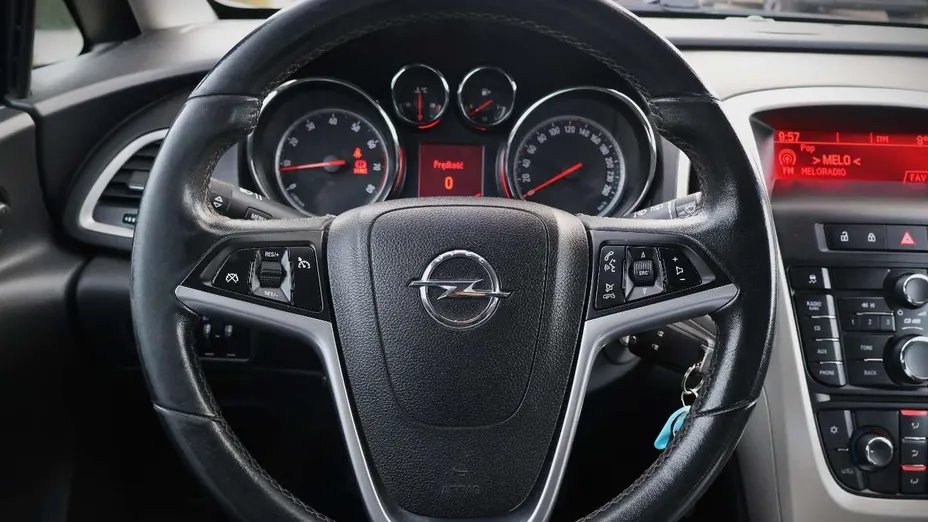 OPEL Astra -