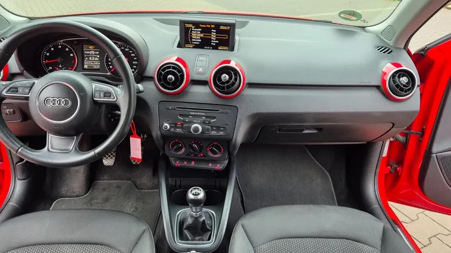 AUDI A1 -