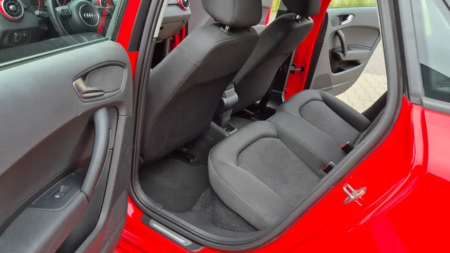AUDI A1 -