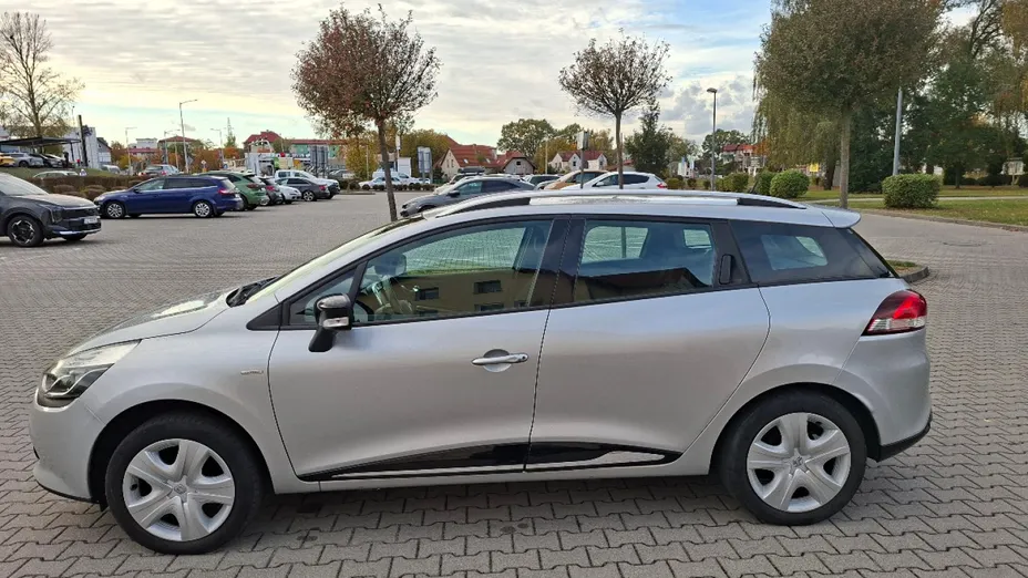 RENAULT Clio -