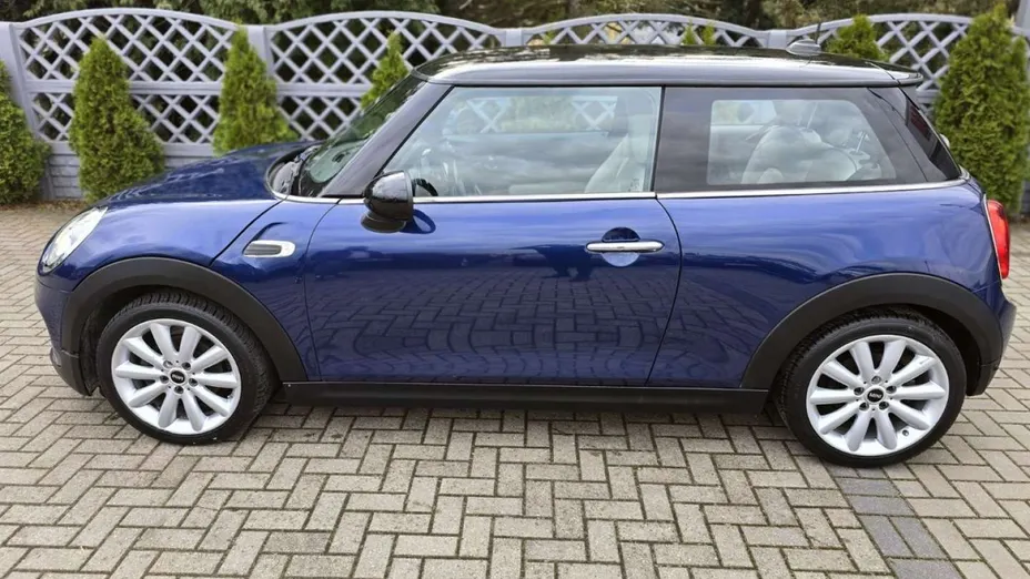 MINI Cooper -