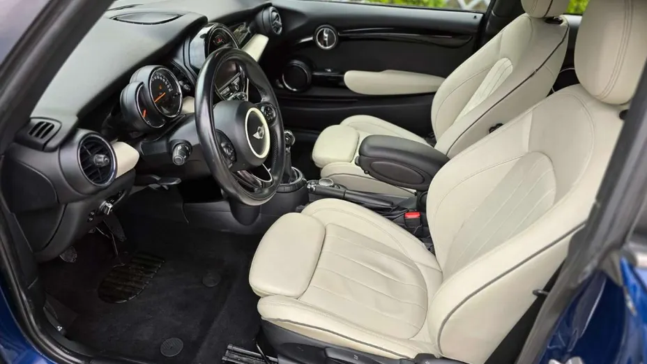 MINI Cooper -