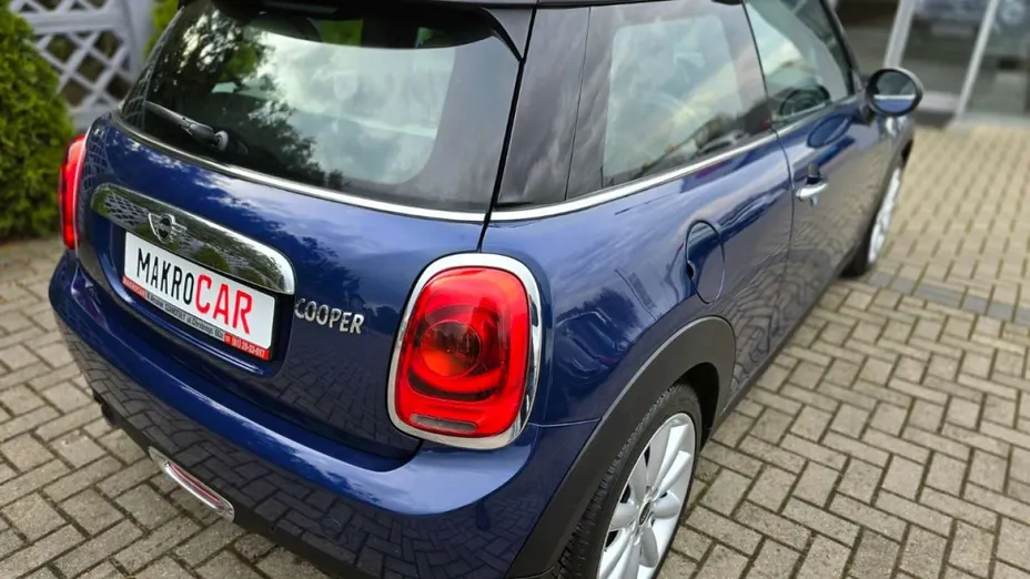 MINI Cooper -