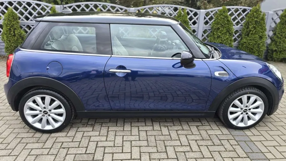 MINI Cooper -