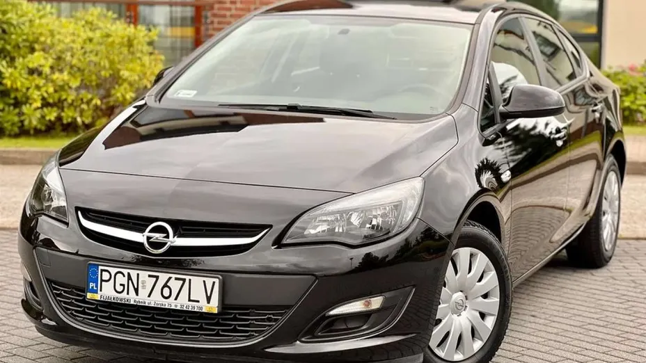 OPEL Astra -