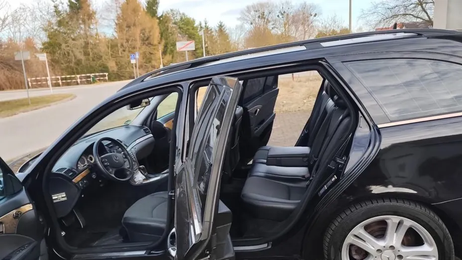 MERCEDES-BENZ E Klasa -