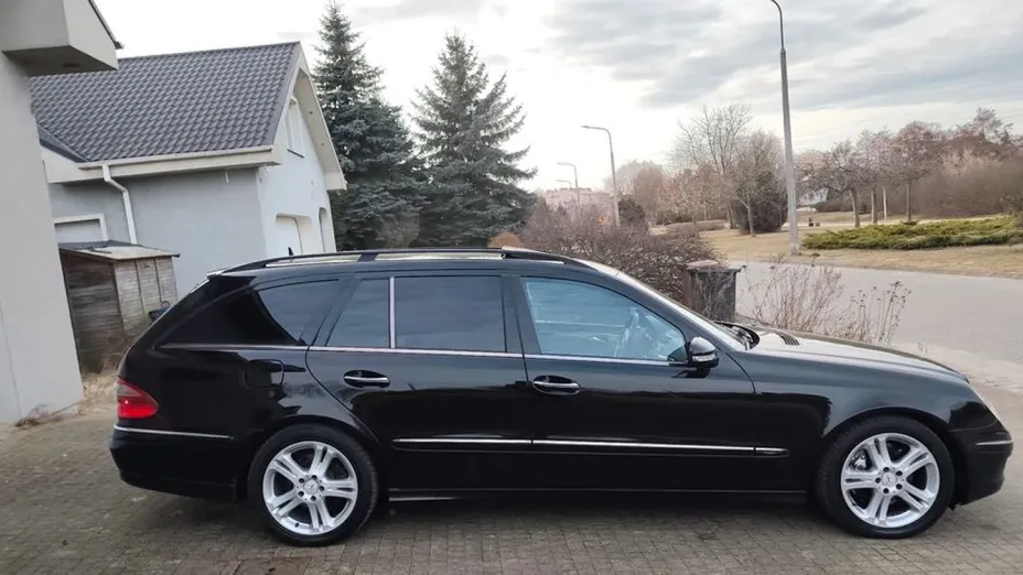 MERCEDES-BENZ E Klasa -
