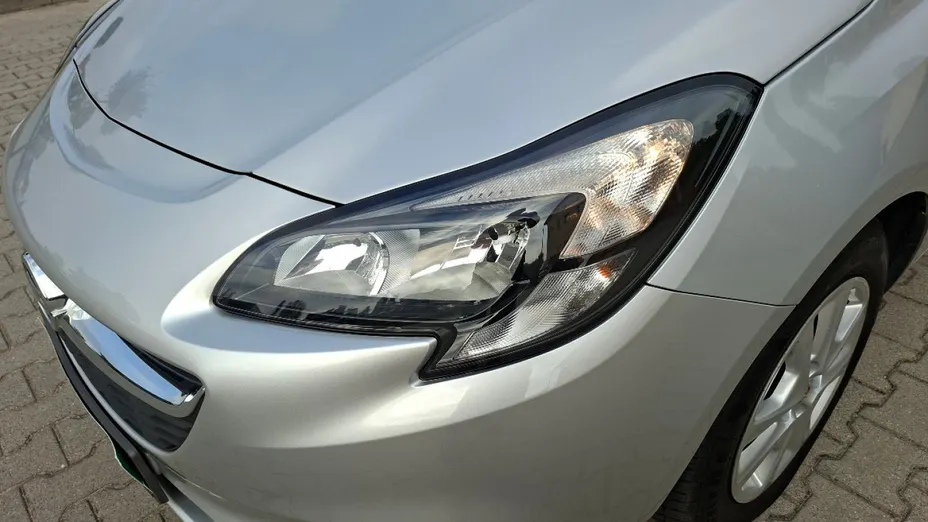 OPEL Corsa -