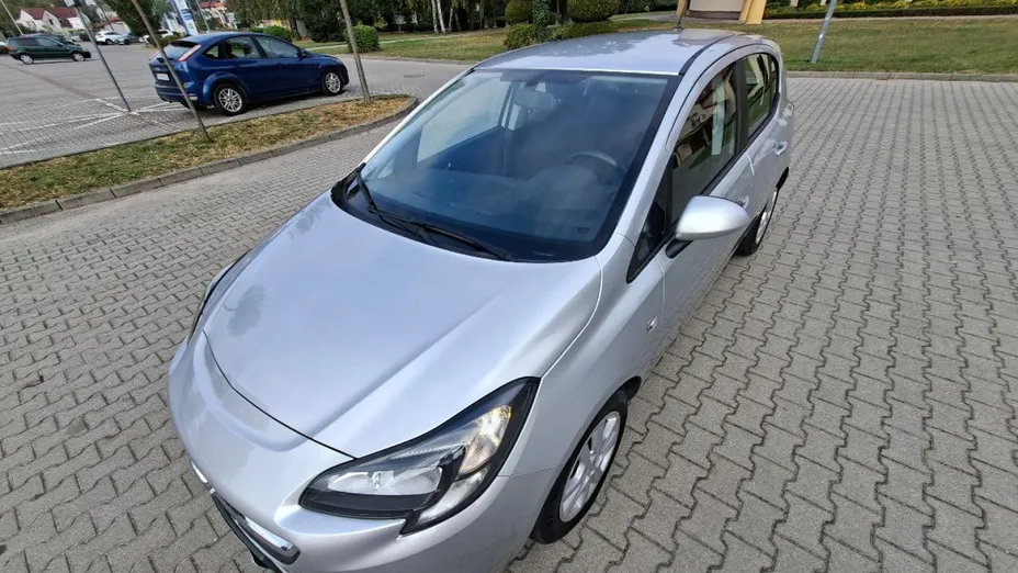 OPEL Corsa -