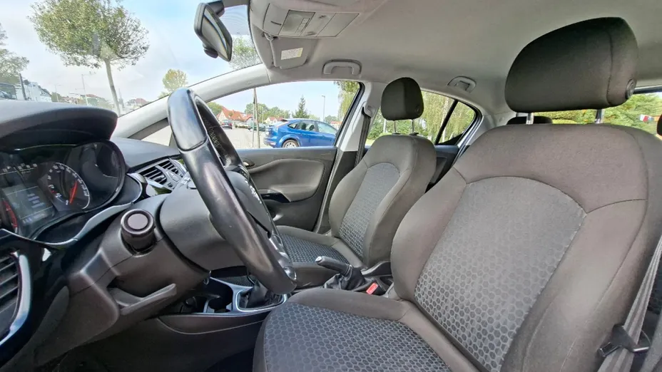 OPEL Corsa -