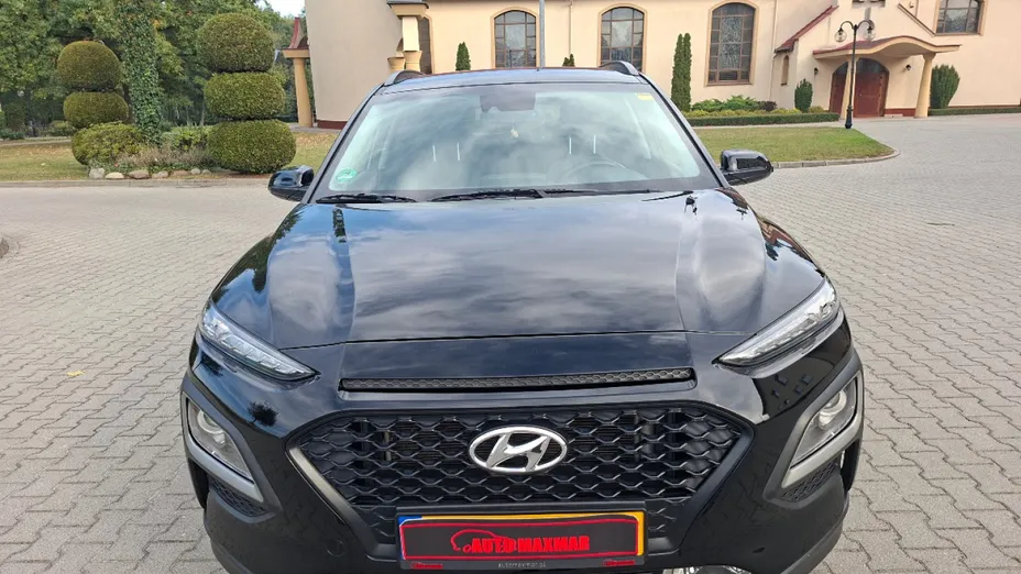 HYUNDAI Kona -