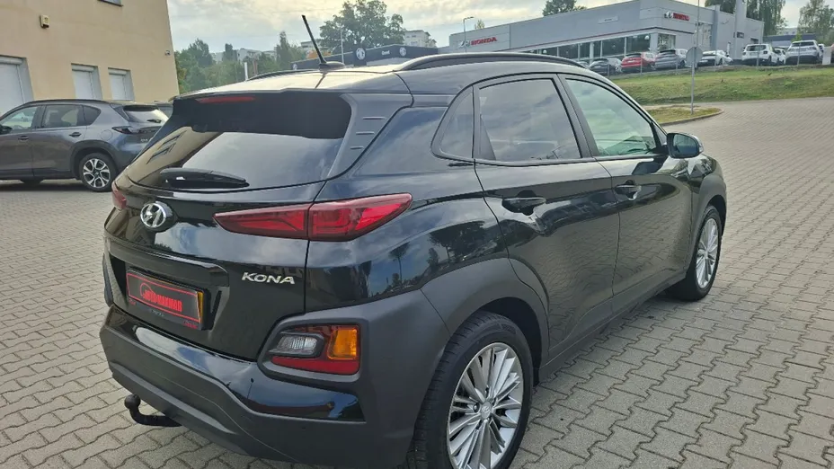 HYUNDAI Kona -