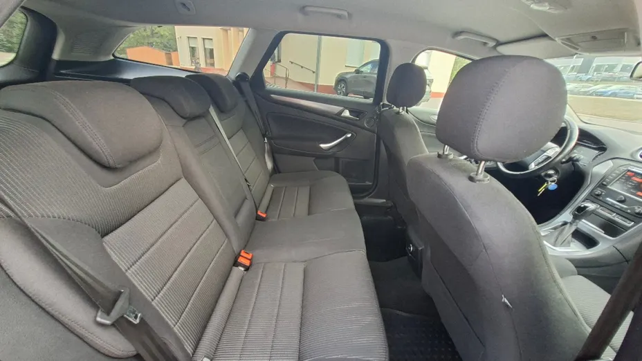 FORD Mondeo -