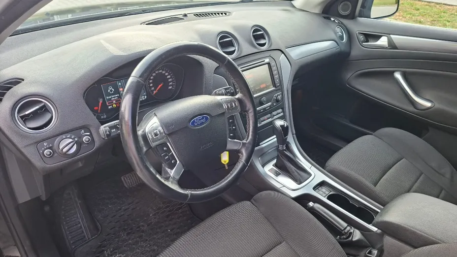 FORD Mondeo -