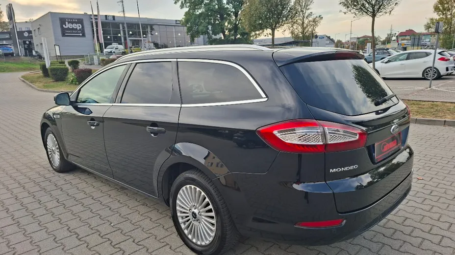 FORD Mondeo -