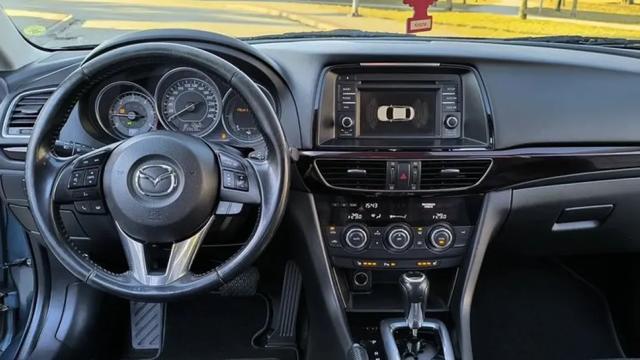 MAZDA 6 -
