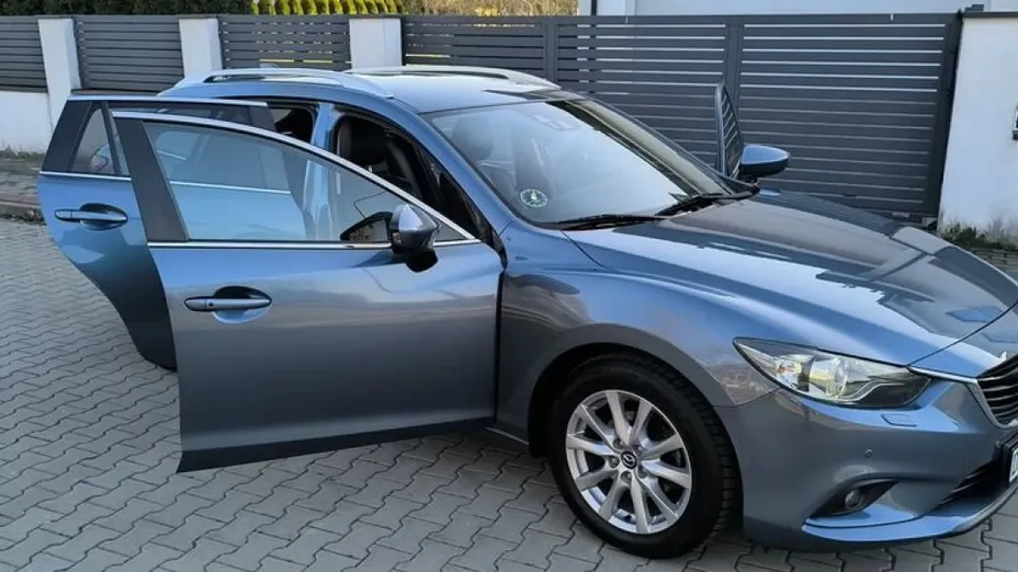MAZDA 6 -