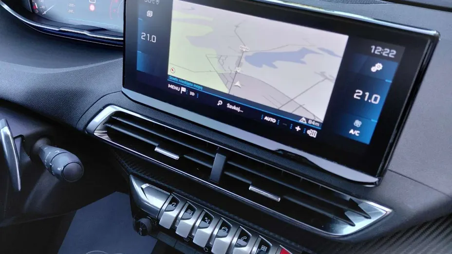 PEUGEOT 3008 -