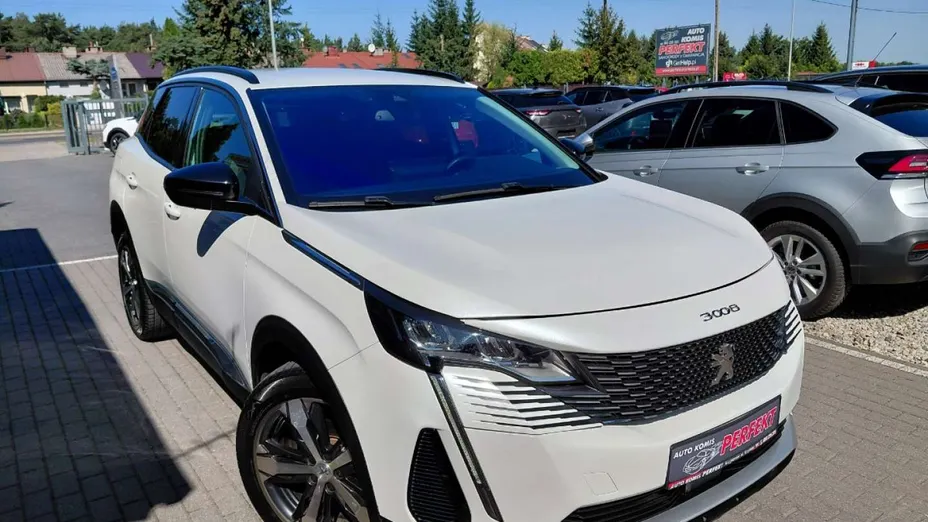 PEUGEOT 3008 -