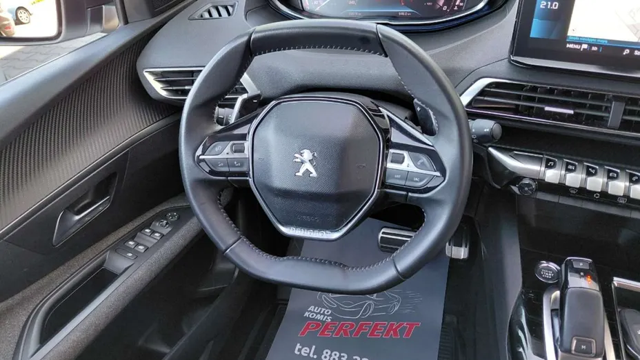 PEUGEOT 3008 -
