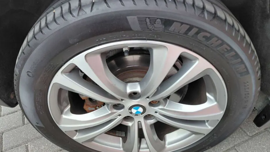 BMW X1 -