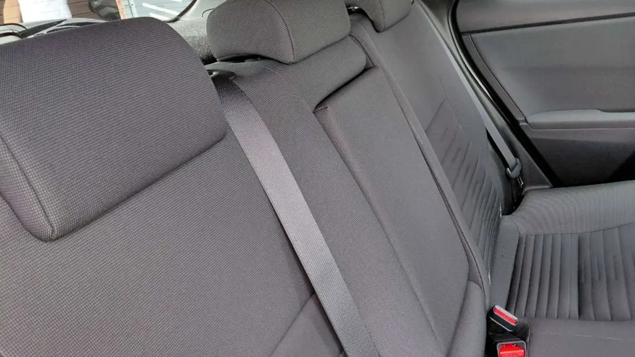 TOYOTA Auris -