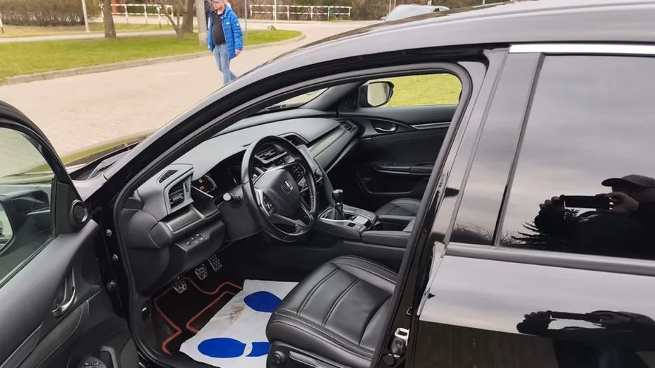 HONDA Civic -