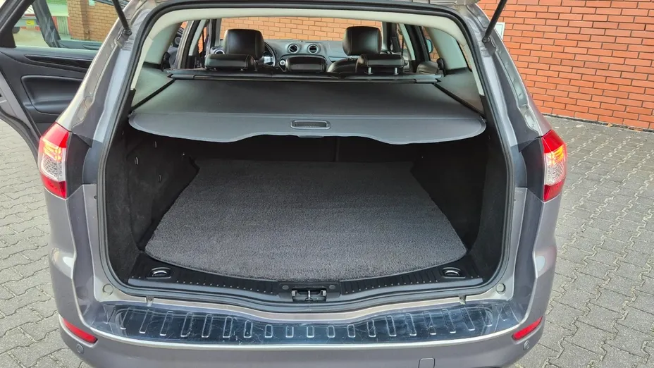 FORD Mondeo -