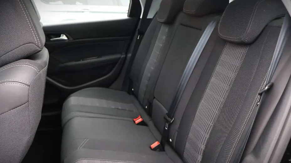 PEUGEOT 308 -
