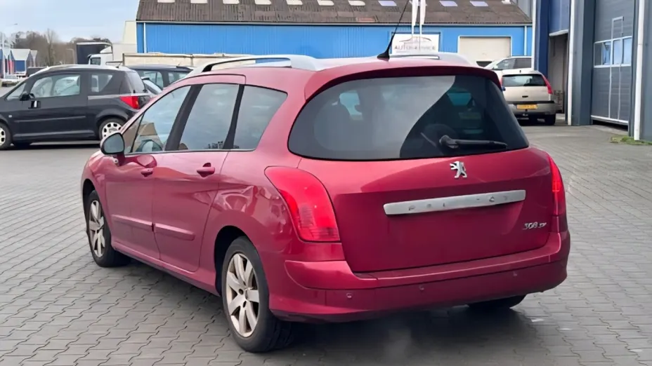 PEUGEOT 308 -