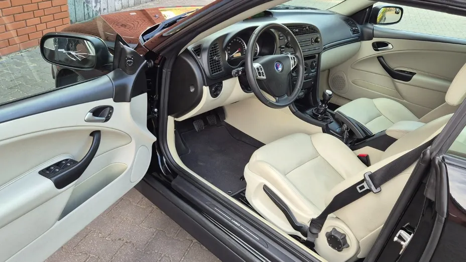 SAAB 9-3 -