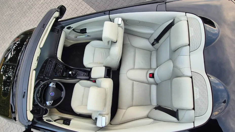 SAAB 9-3 -