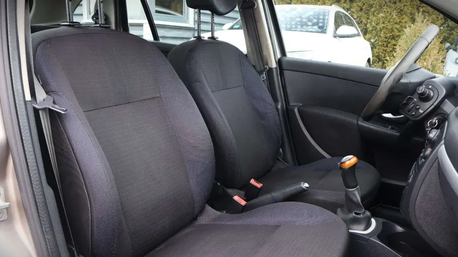 RENAULT Clio -