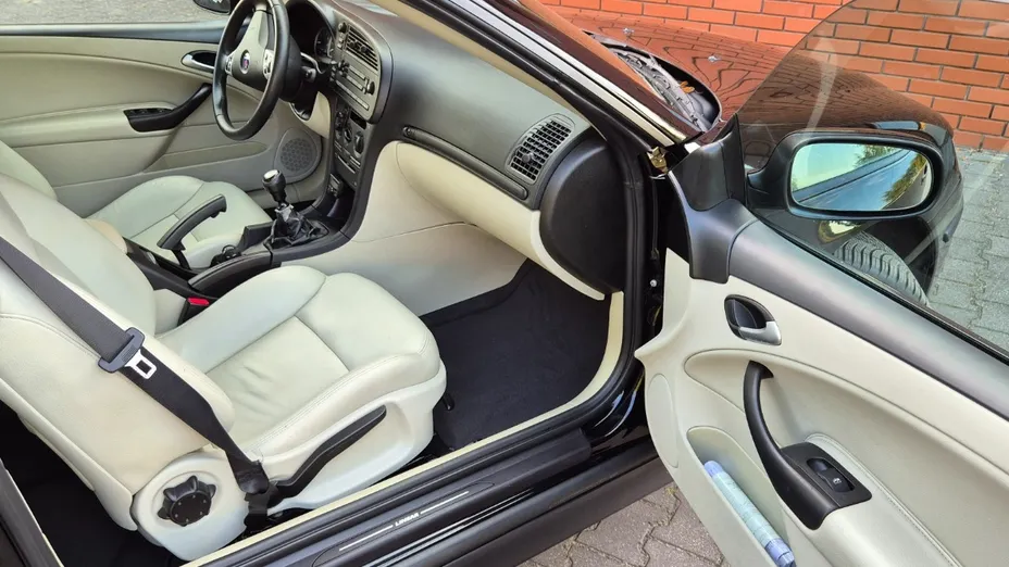 SAAB 9-3 -