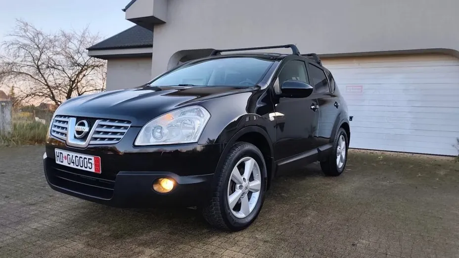 NISSAN Qashqai -