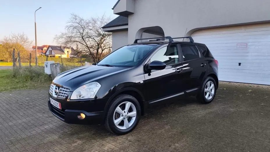 NISSAN Qashqai -