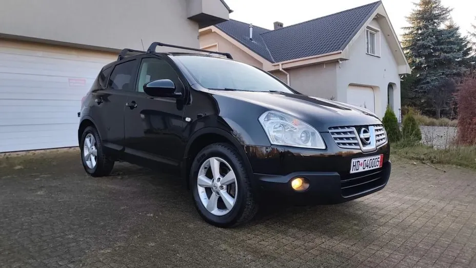 NISSAN Qashqai -