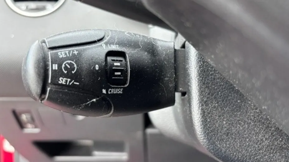 PEUGEOT 308 -