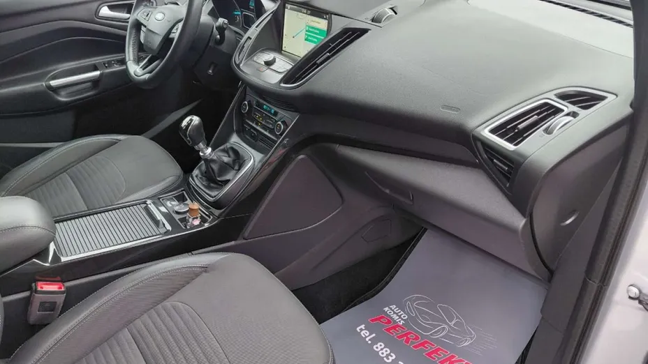 FORD Kuga -