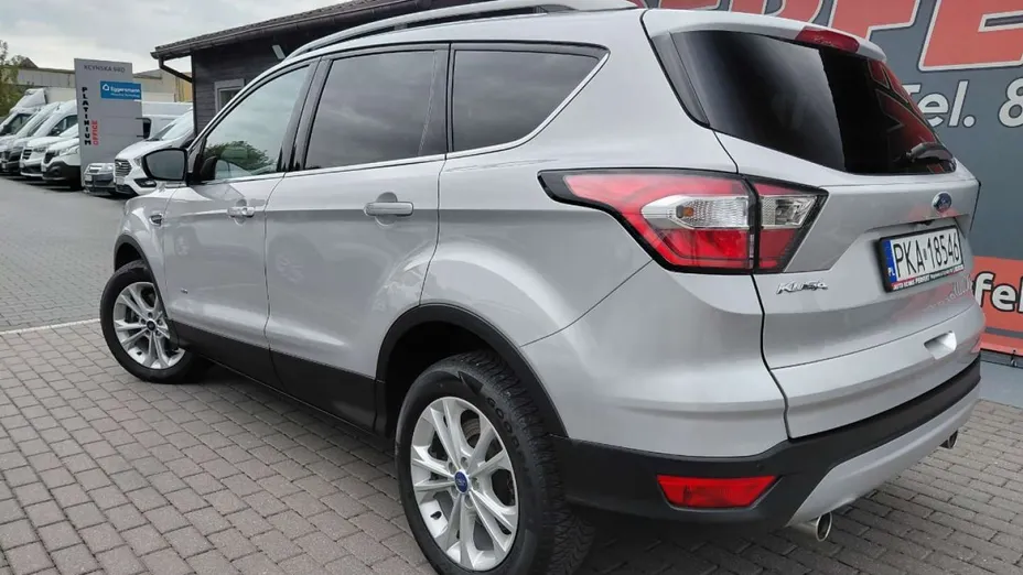FORD Kuga -