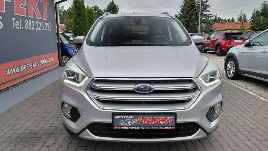 FORD Kuga -