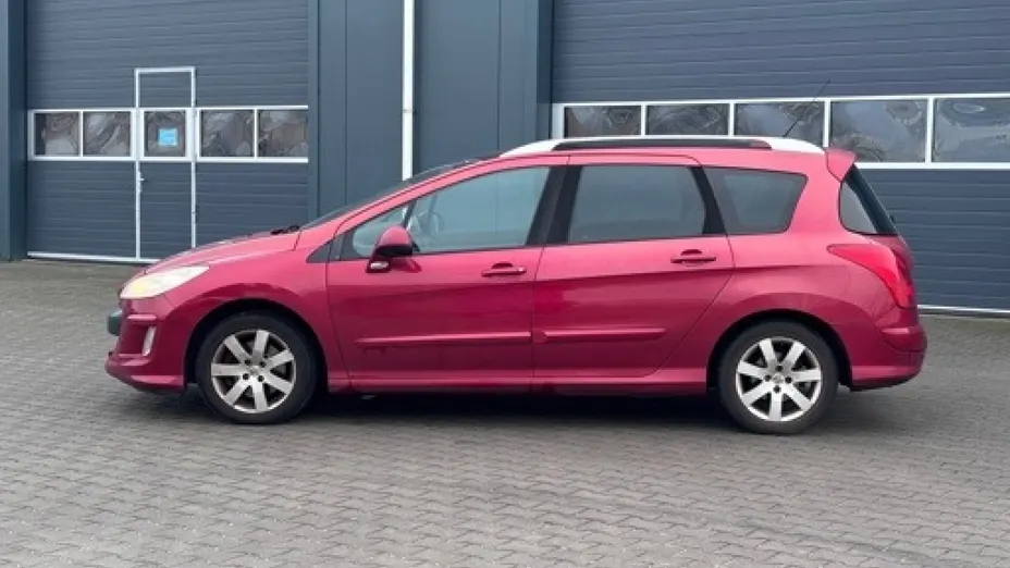 PEUGEOT 308 -