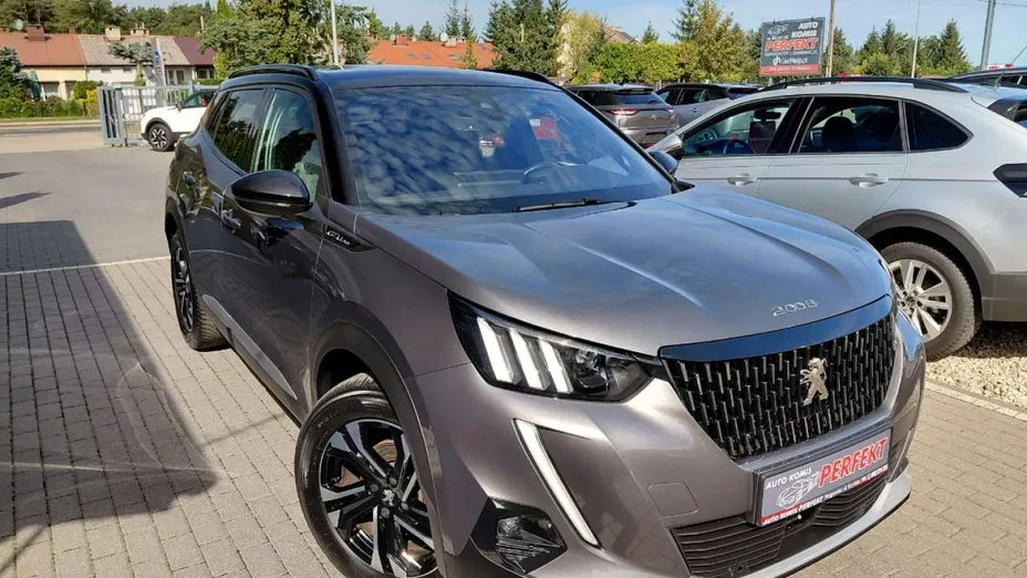 PEUGEOT 2008 -