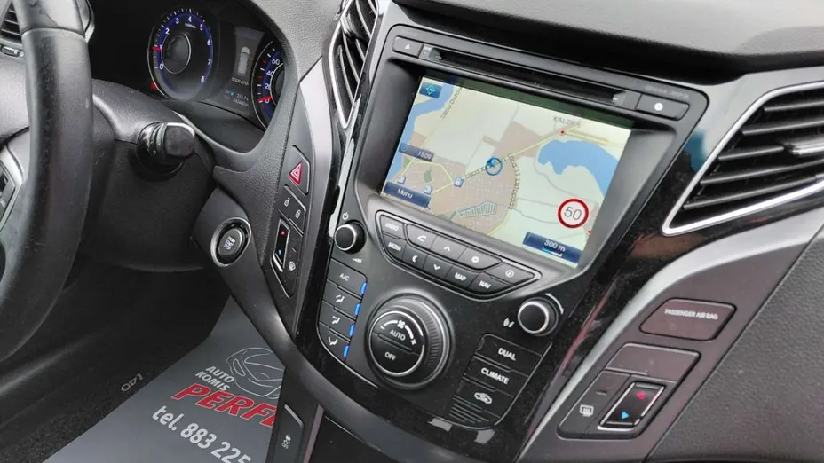 HYUNDAI i40 -