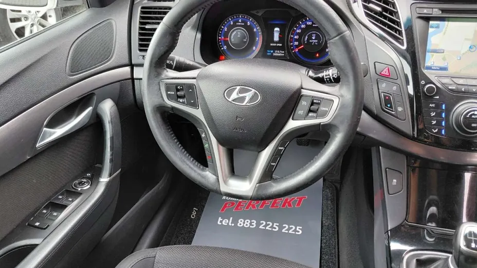 HYUNDAI i40 -